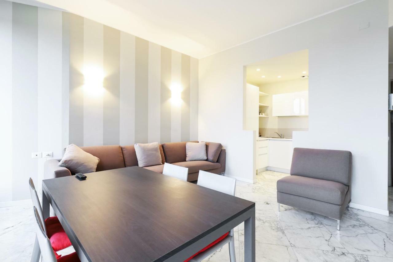 Duomo Luxury Apartment Milán Exterior foto