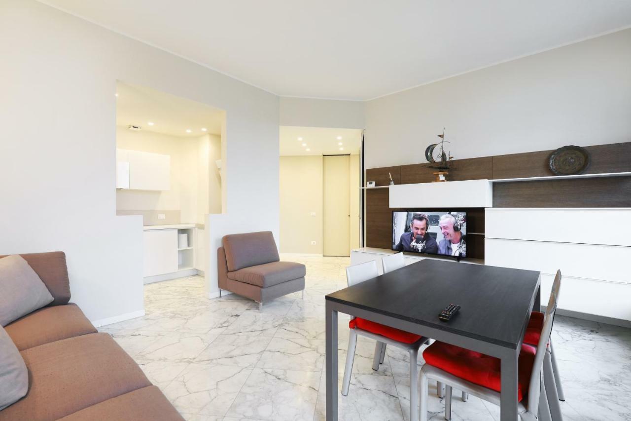Duomo Luxury Apartment Milán Exterior foto